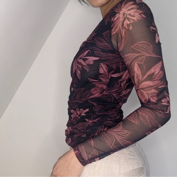Floral mesh thulle long sleeve blouse with ruching - Picture 2 of 2